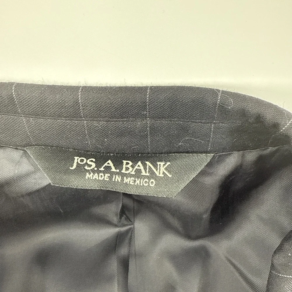 Jos A Bank Signature Men's 44L Navy Pinstriped Wool‎ 2 Button Notch Blazer